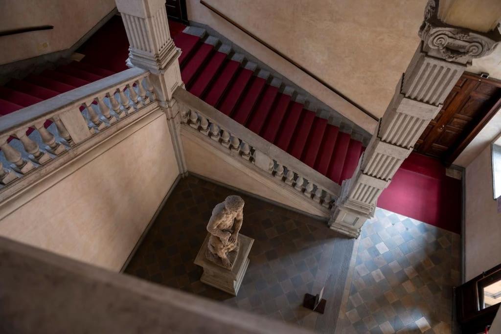 Art Heaven-Suite Graneri in Torino Centro view 2
