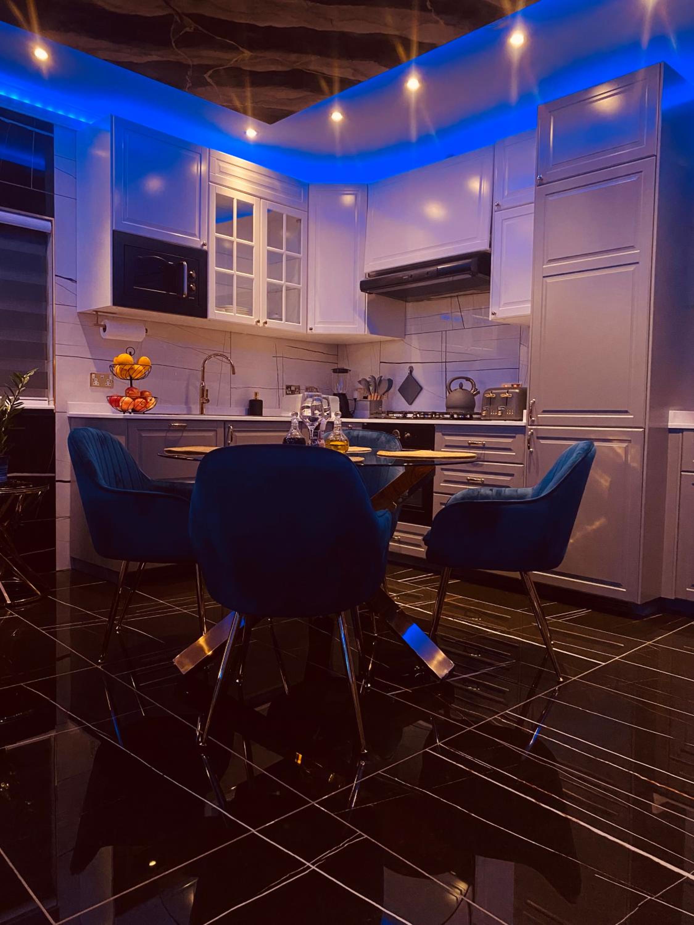 Azure Gold Apartment