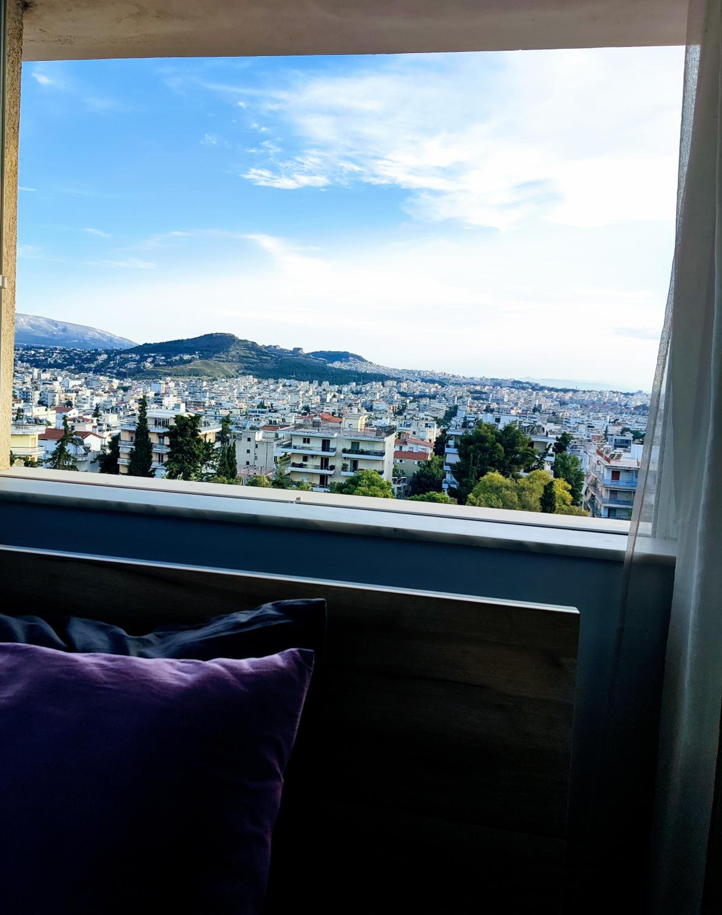STUNNING VIEW IN ATHENS