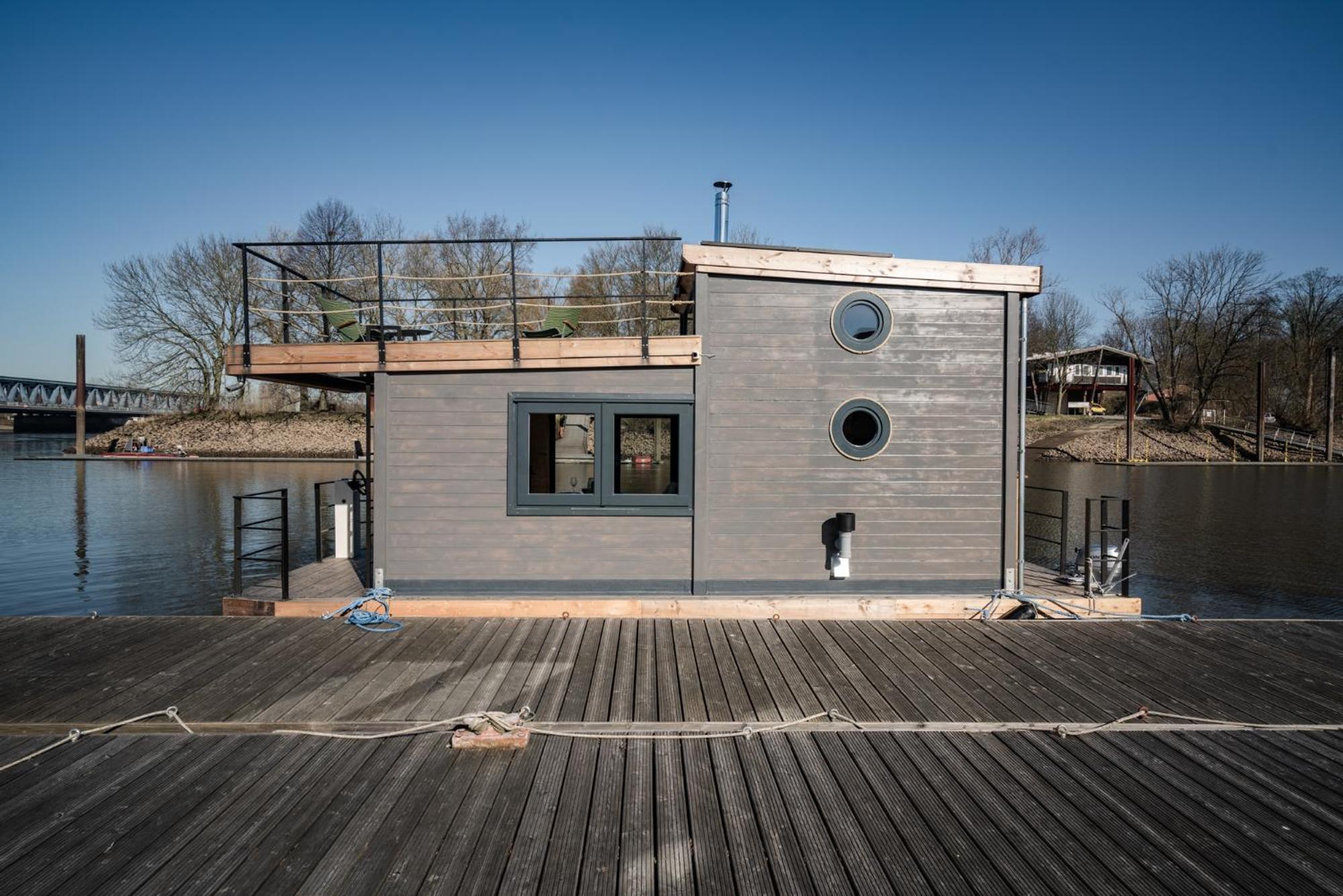 Wunderschönes Hausboot AGATHE
