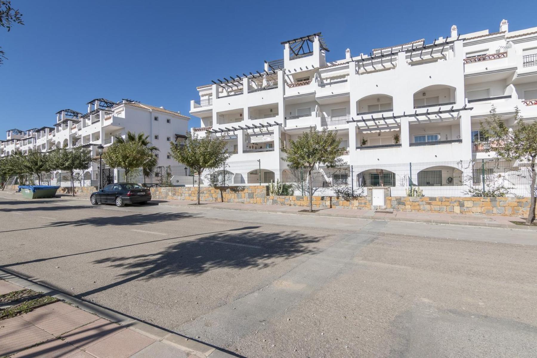 2197-Superb 2bedrooms in residence with pool! view 5