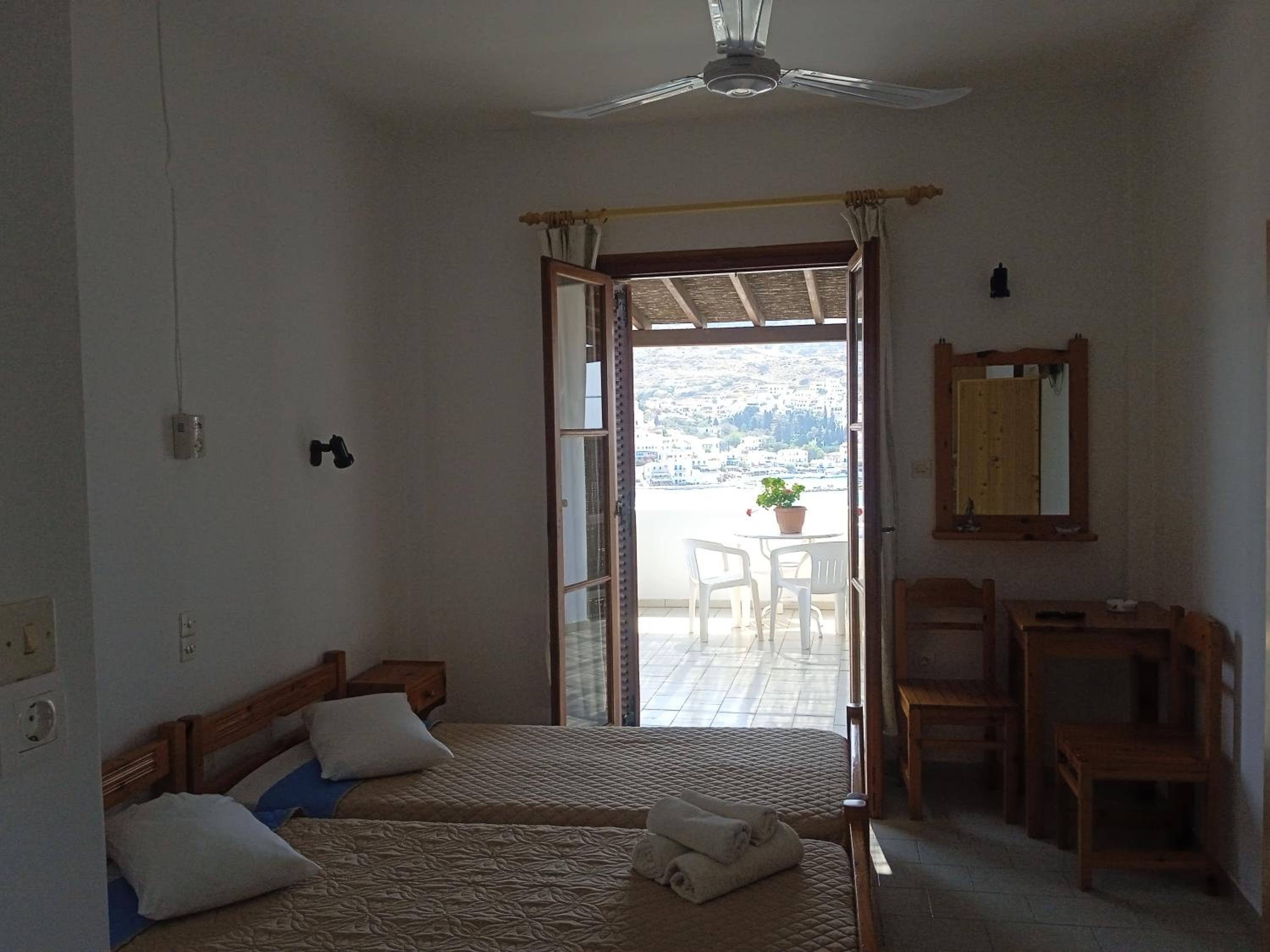 Photo 18