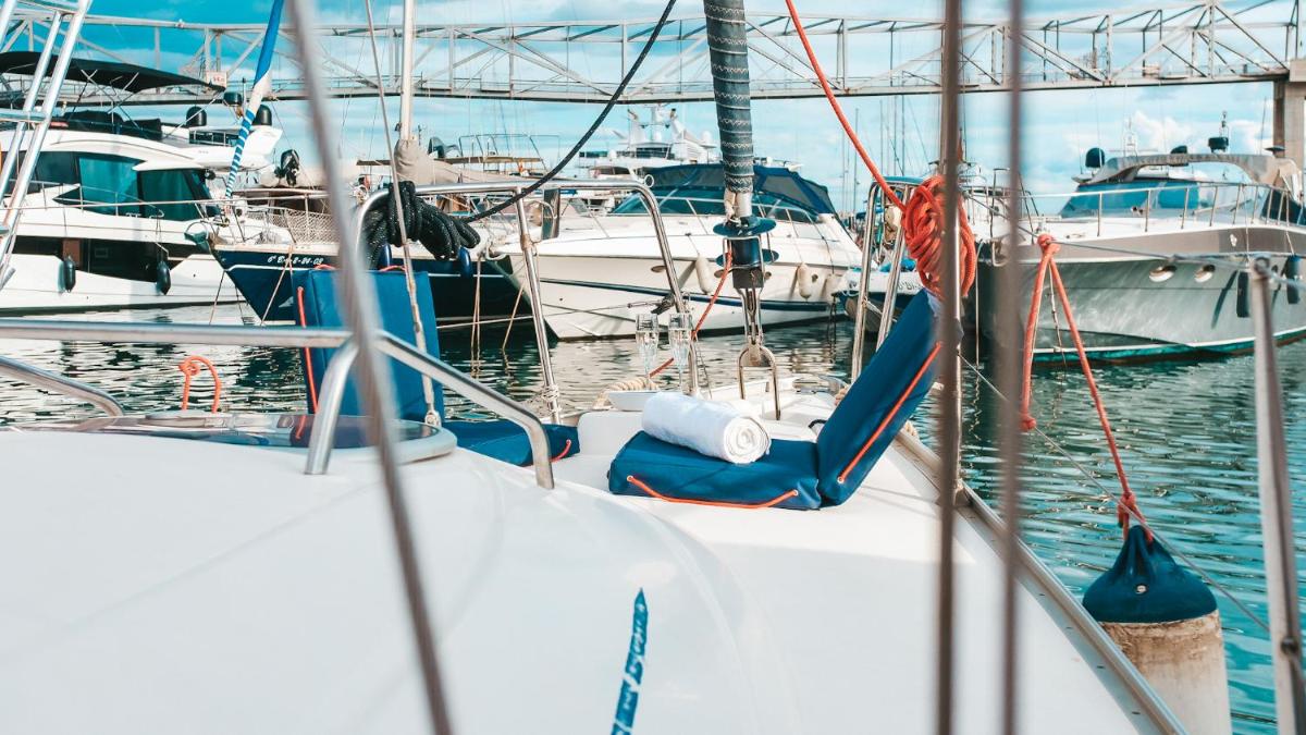 Diagonal Mar Sailboat photo 2