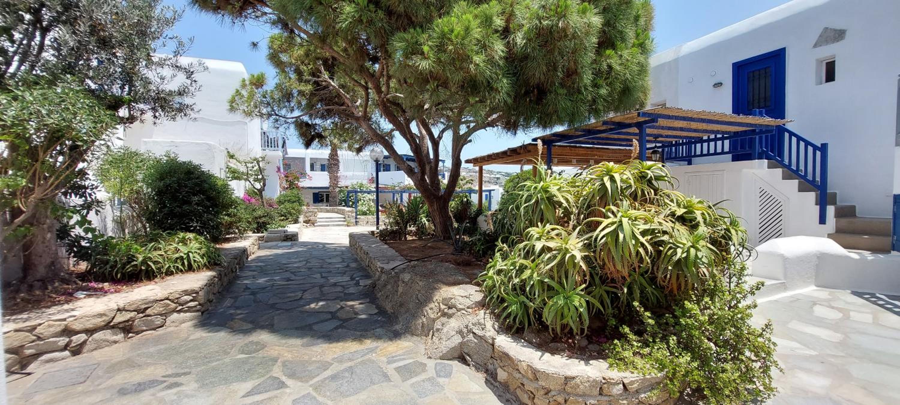 Traditionnal Mykonian Studio
