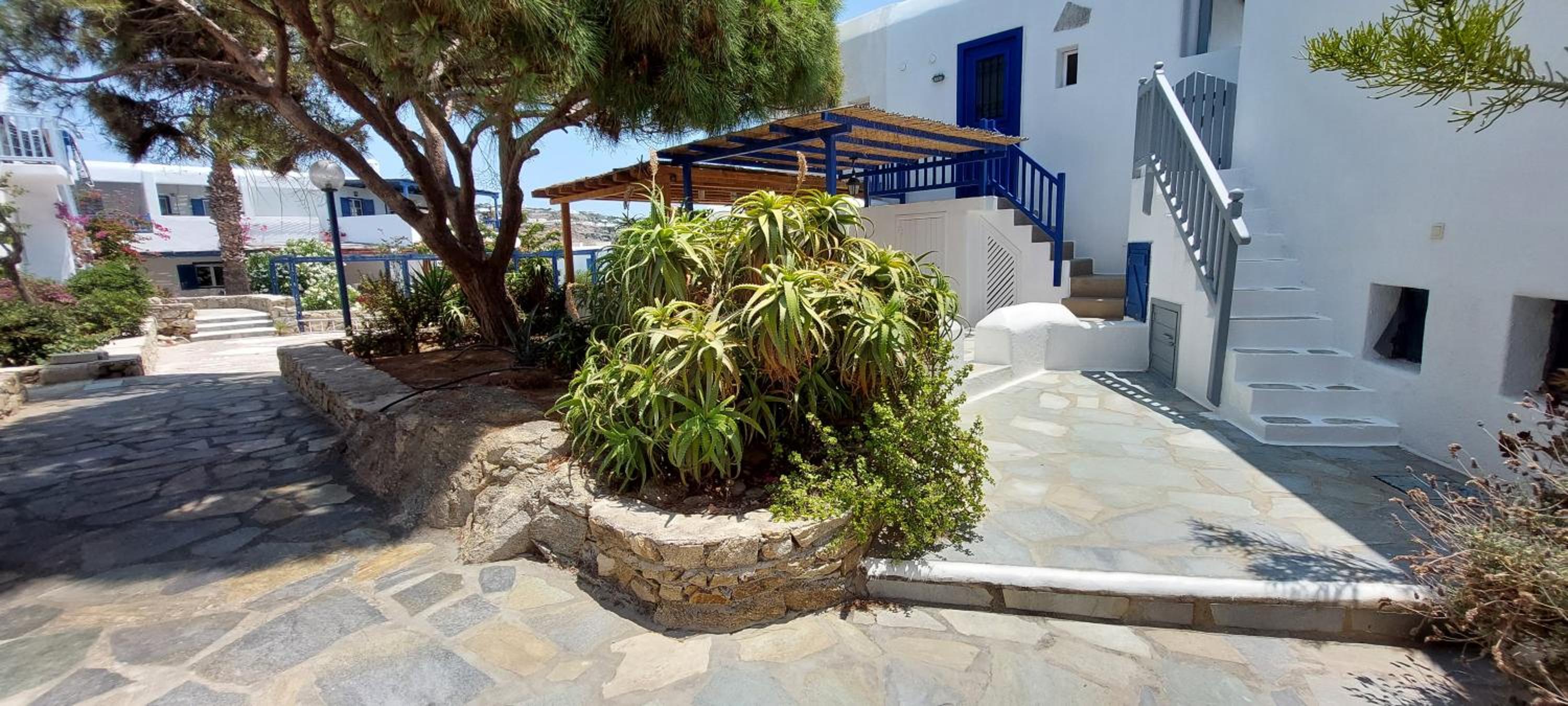 Traditionnal Mykonian Studio