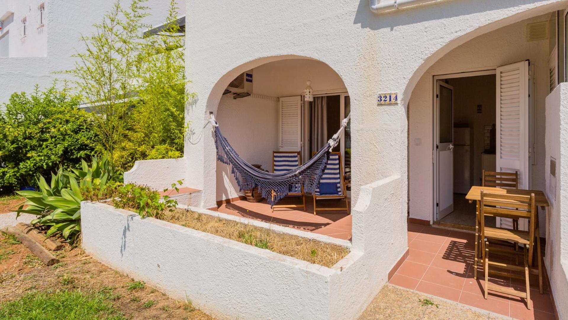 1 BDR Vilamoura Escape W Patio by LovelyStay view 5