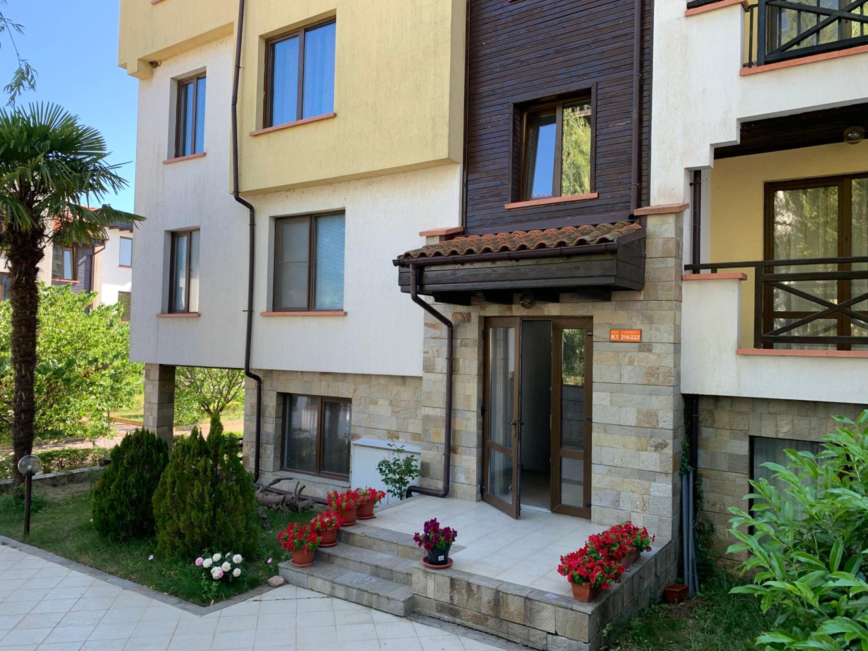 Apartment at St. Nicholas Complex-Igora view 5
