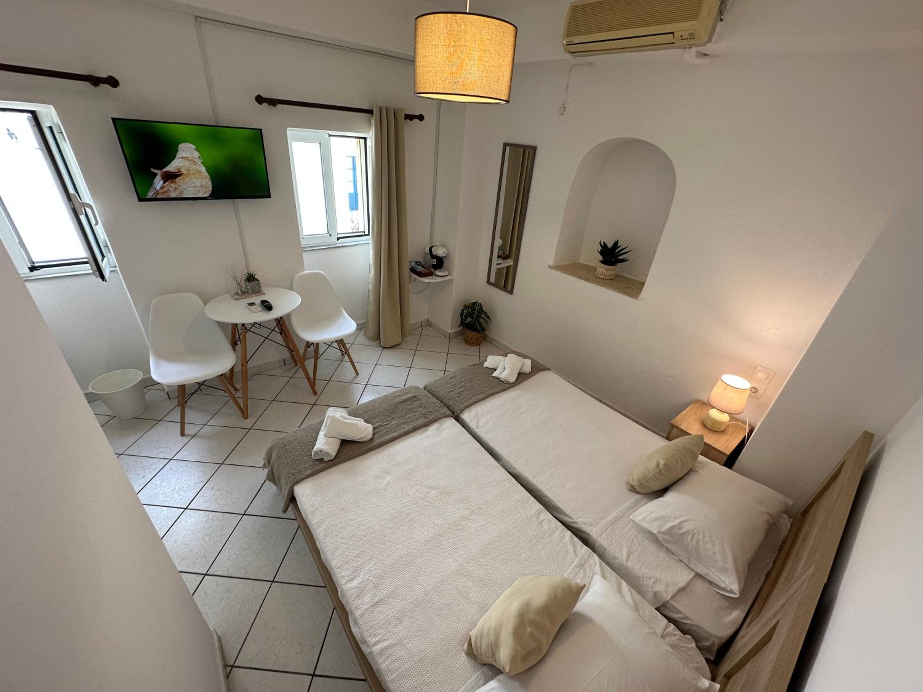 Valente Rooms Kythira