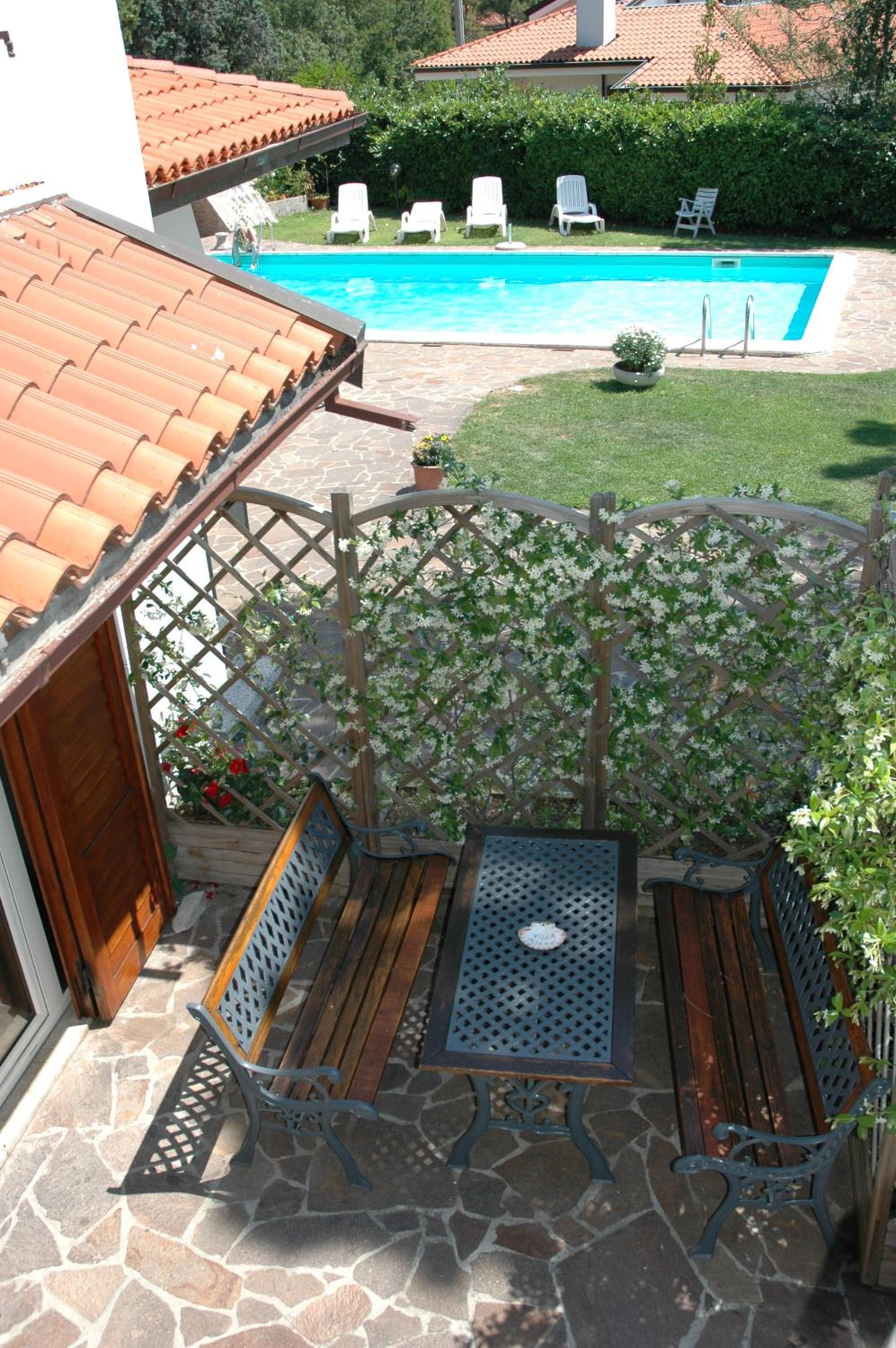 Photo 40
