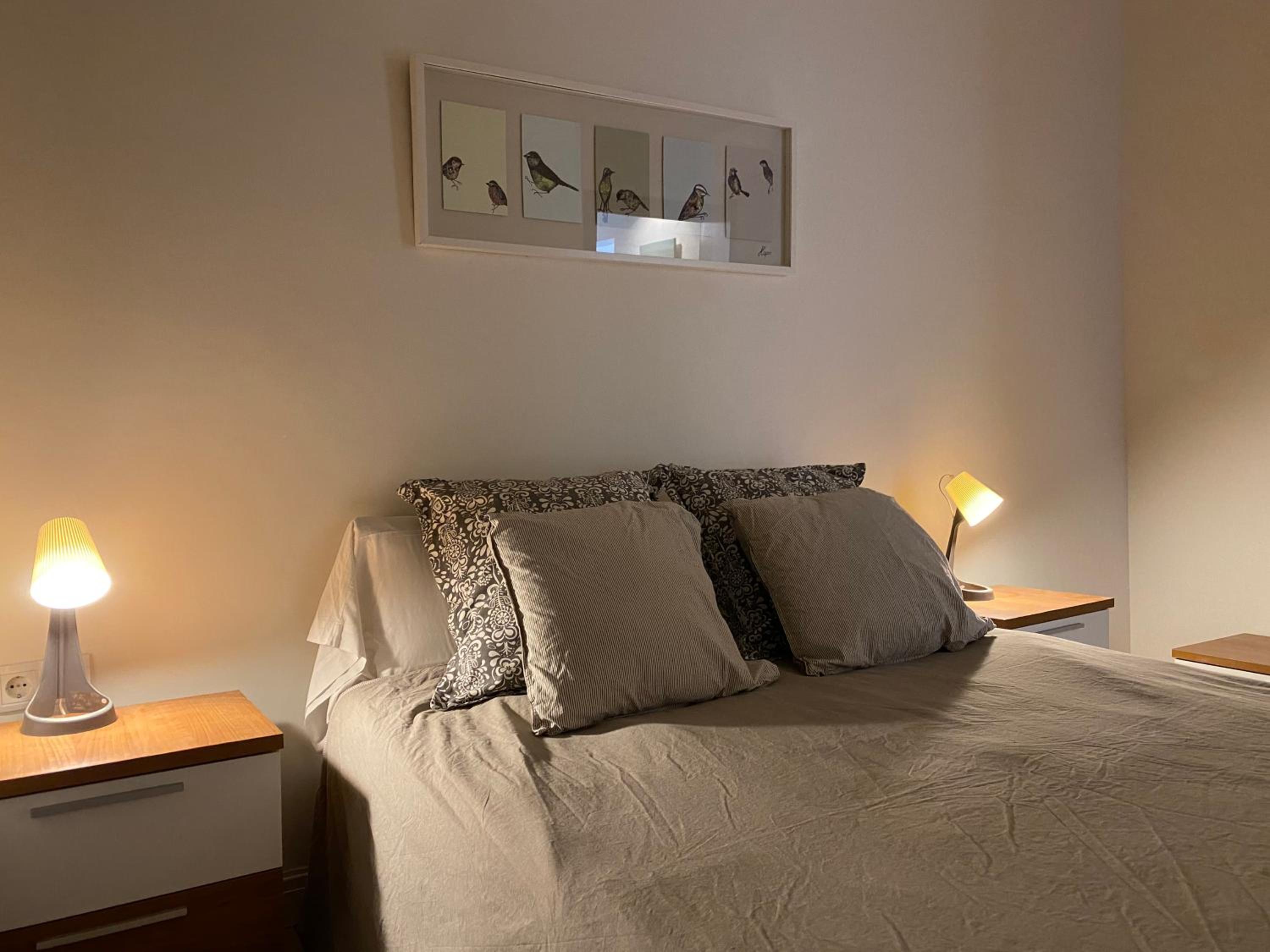 Amazing sea and Sagrada Familia views homey apartment photo 3