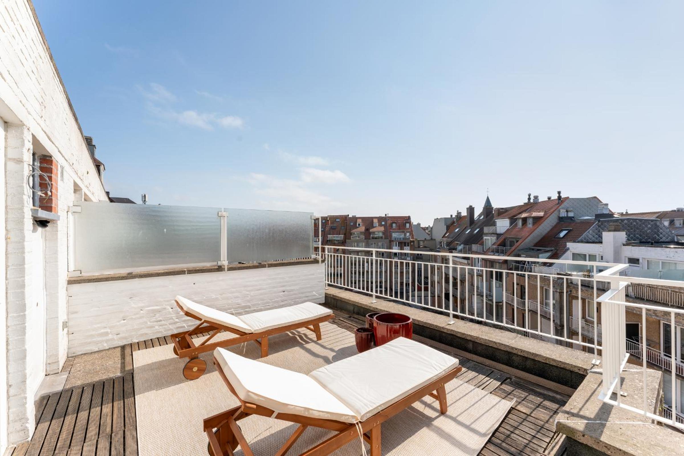 Romantisch luxe penthouse met 2 zonneterrassen