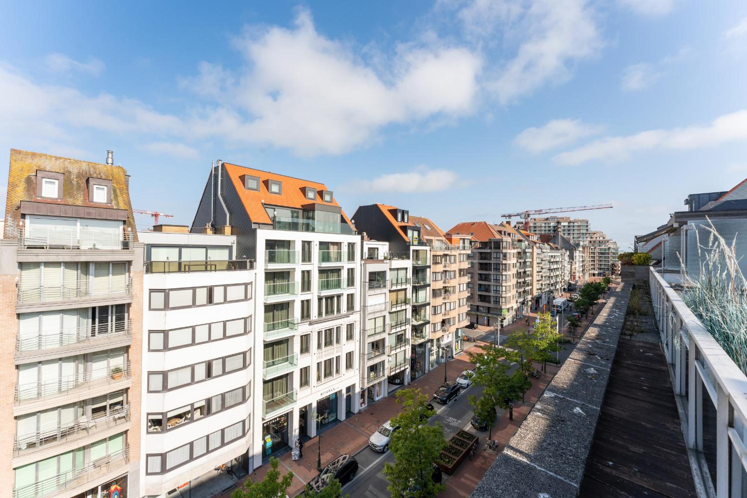 Romantisch luxe penthouse met 2 zonneterrassen