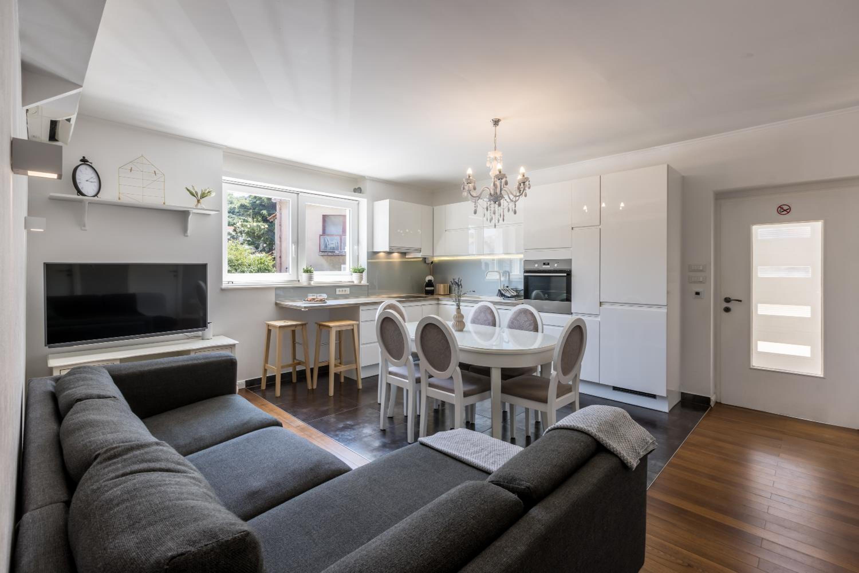 Central Park Apartment with Terrace view 2