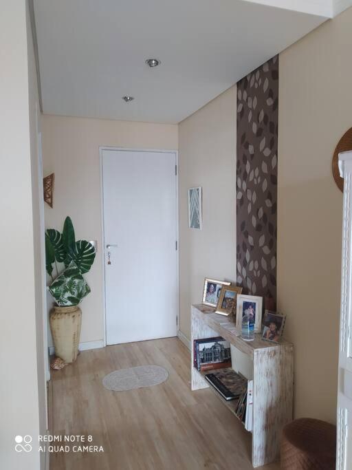 Apartamento moderno com 03 quartos e 02 garagens