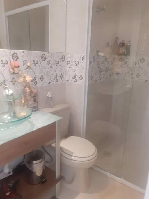 Apartamento moderno com 03 quartos e 02 garagens