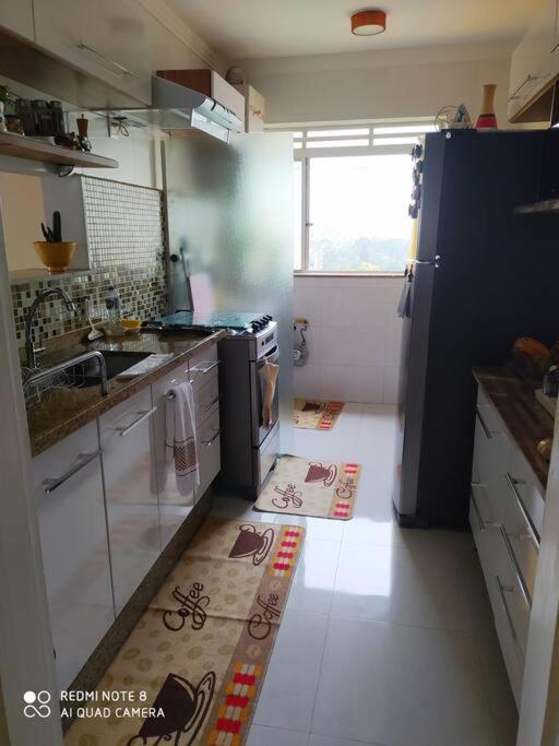 Apartamento moderno com 03 quartos e 02 garagens