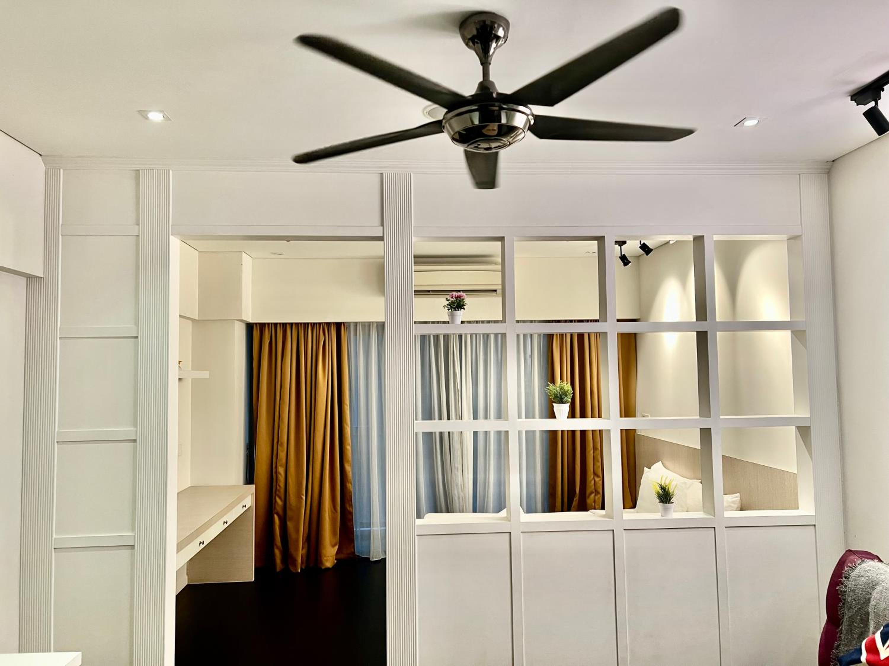 Marcu summer suites by whollmark