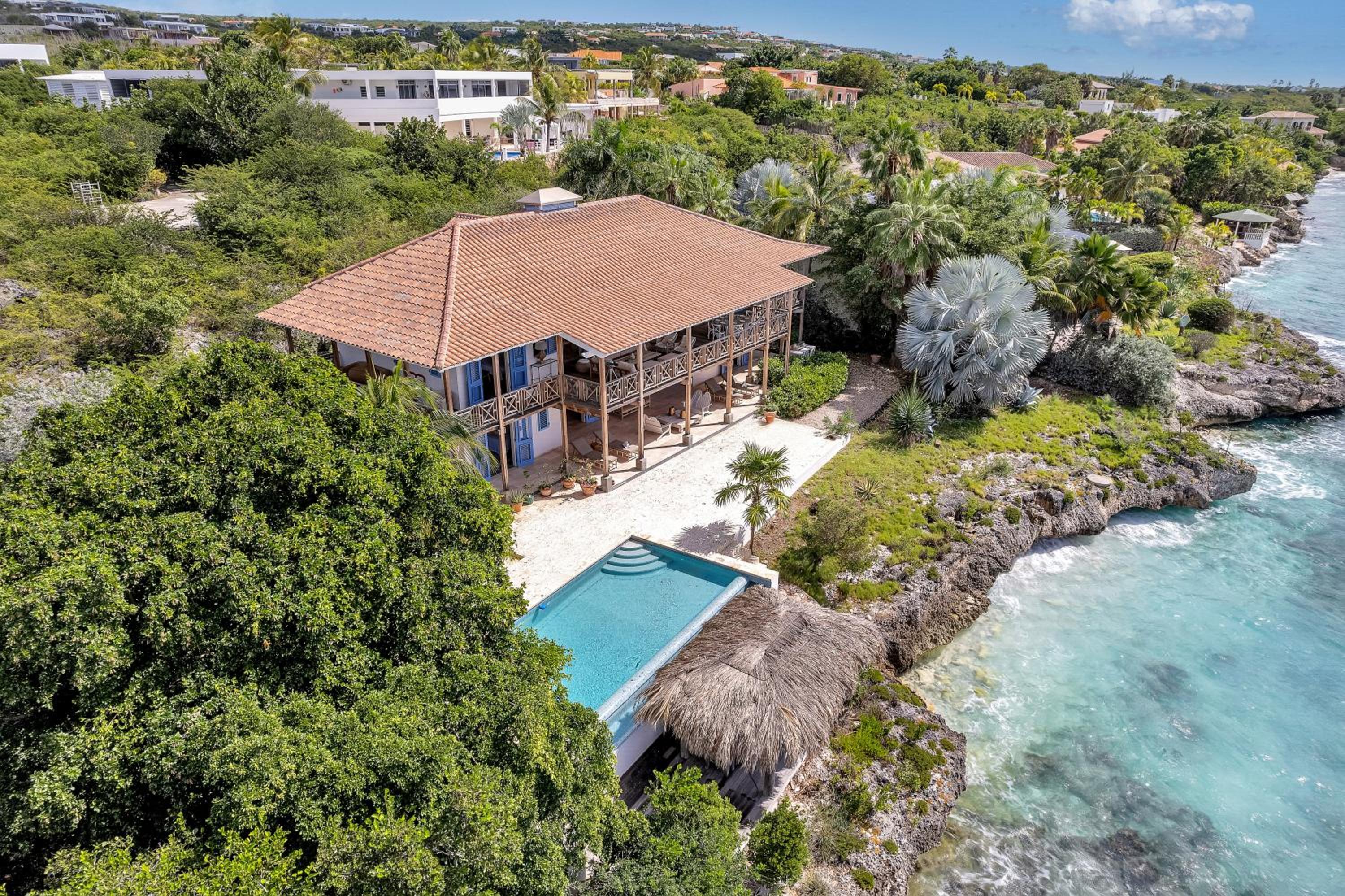 Villa Shores 32