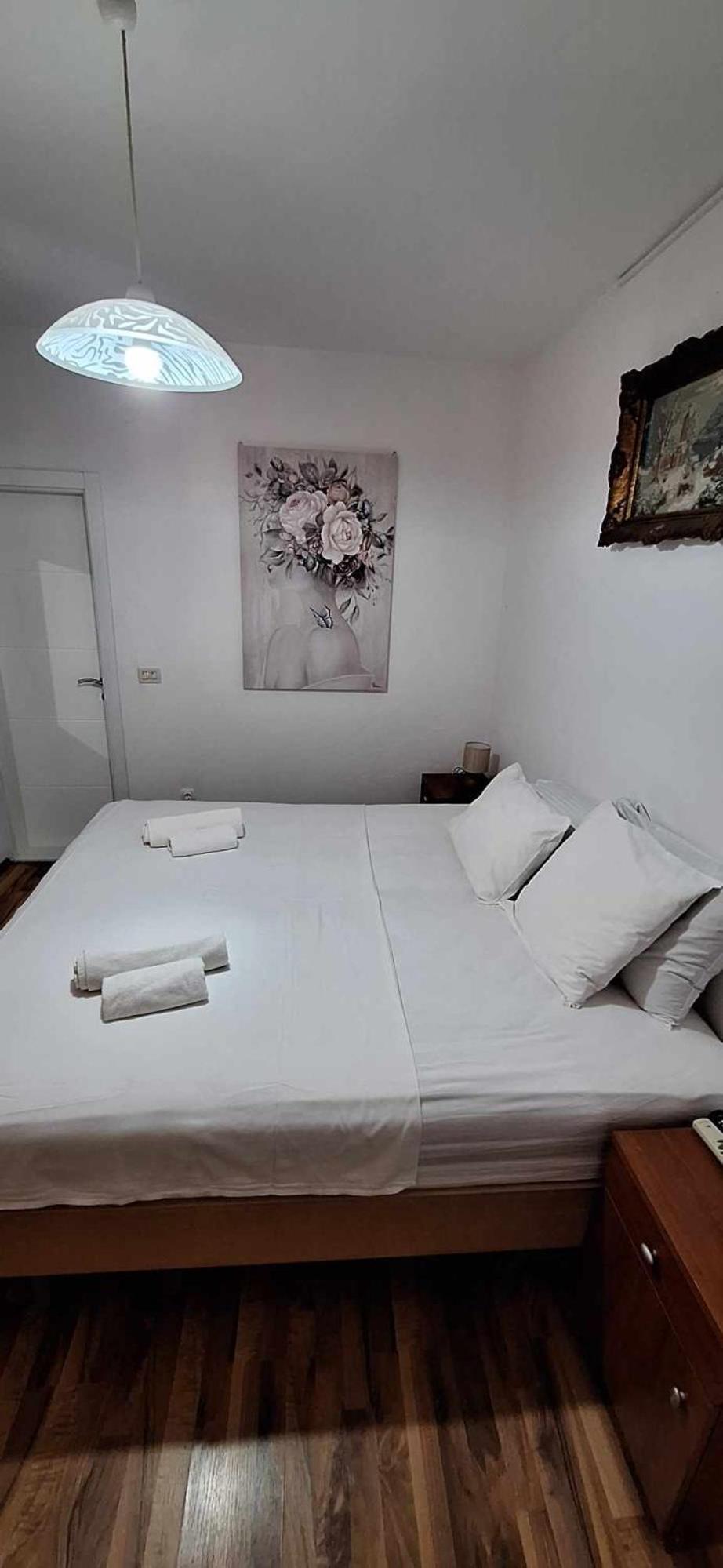 Bjelopera Rooms