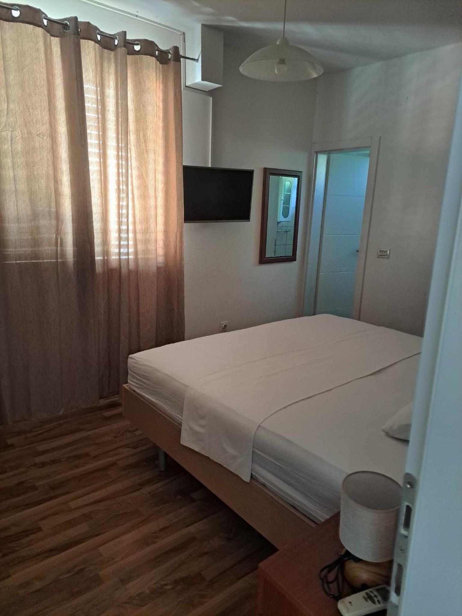 Bjelopera Rooms