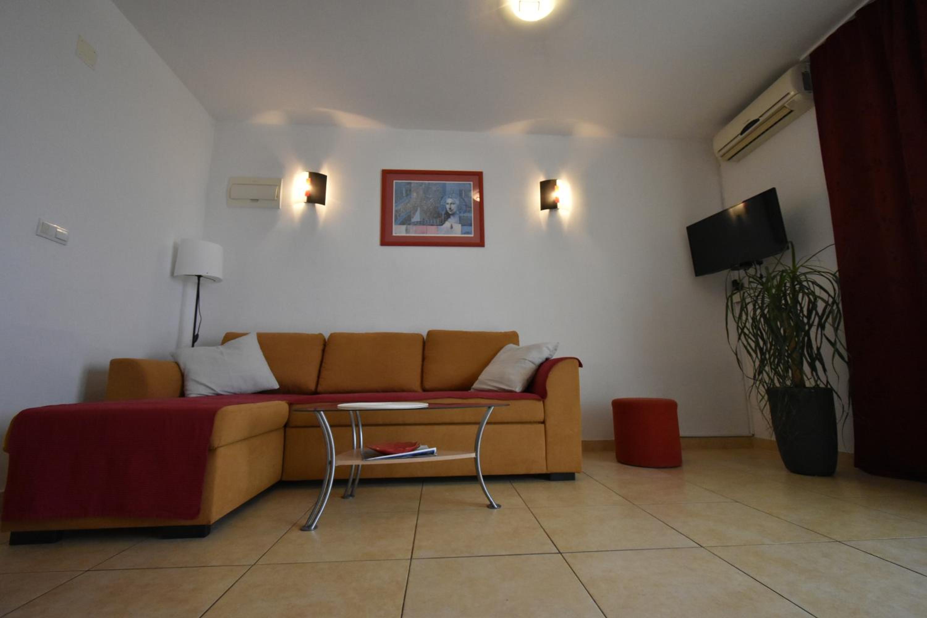 Apartments Jasna