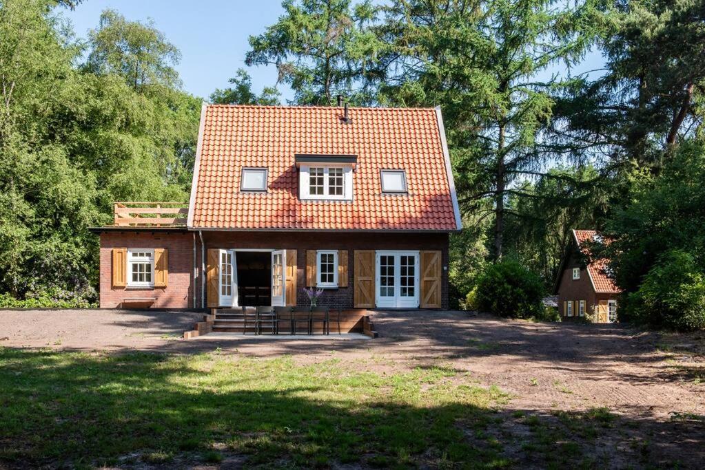 Fantastisch familiehuis met grote tuin I Bosrijk view 2