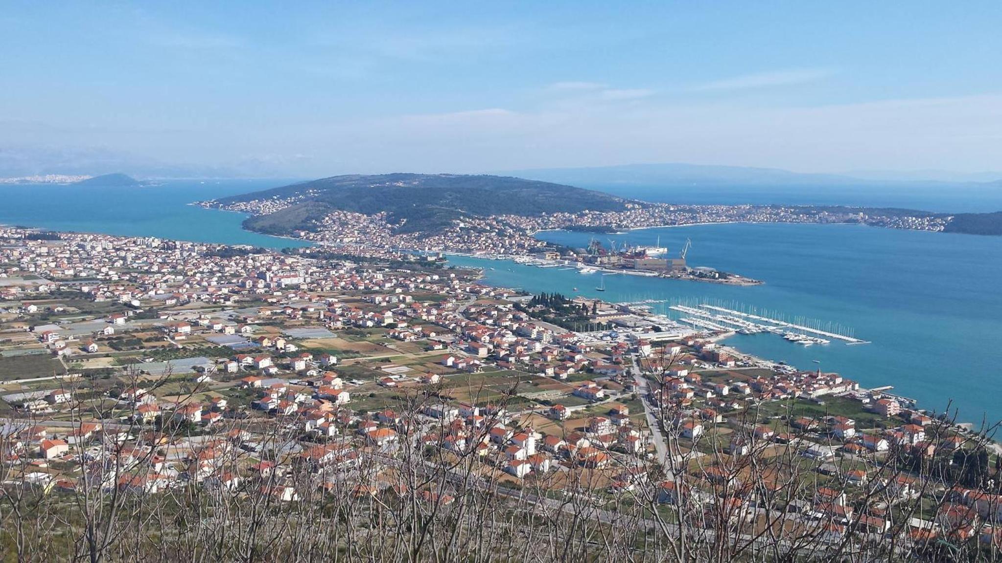 Apartment & Room Angerona view 5