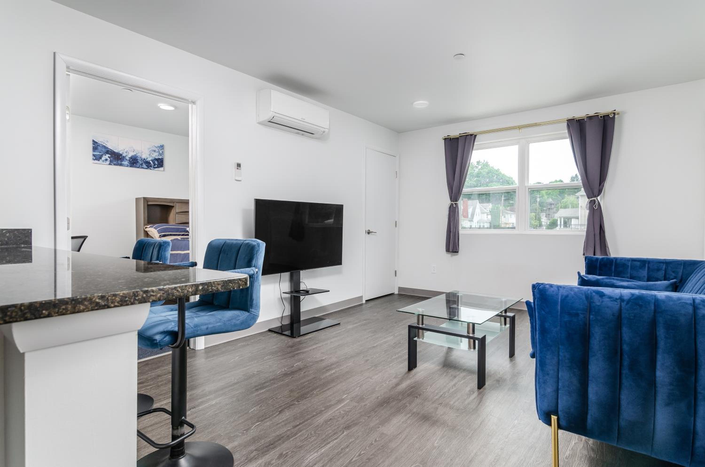 Grand Monarch! Best for Extended Stays! view 5