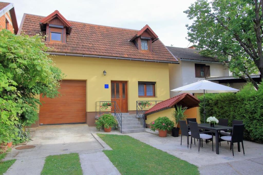 Apartman Humac