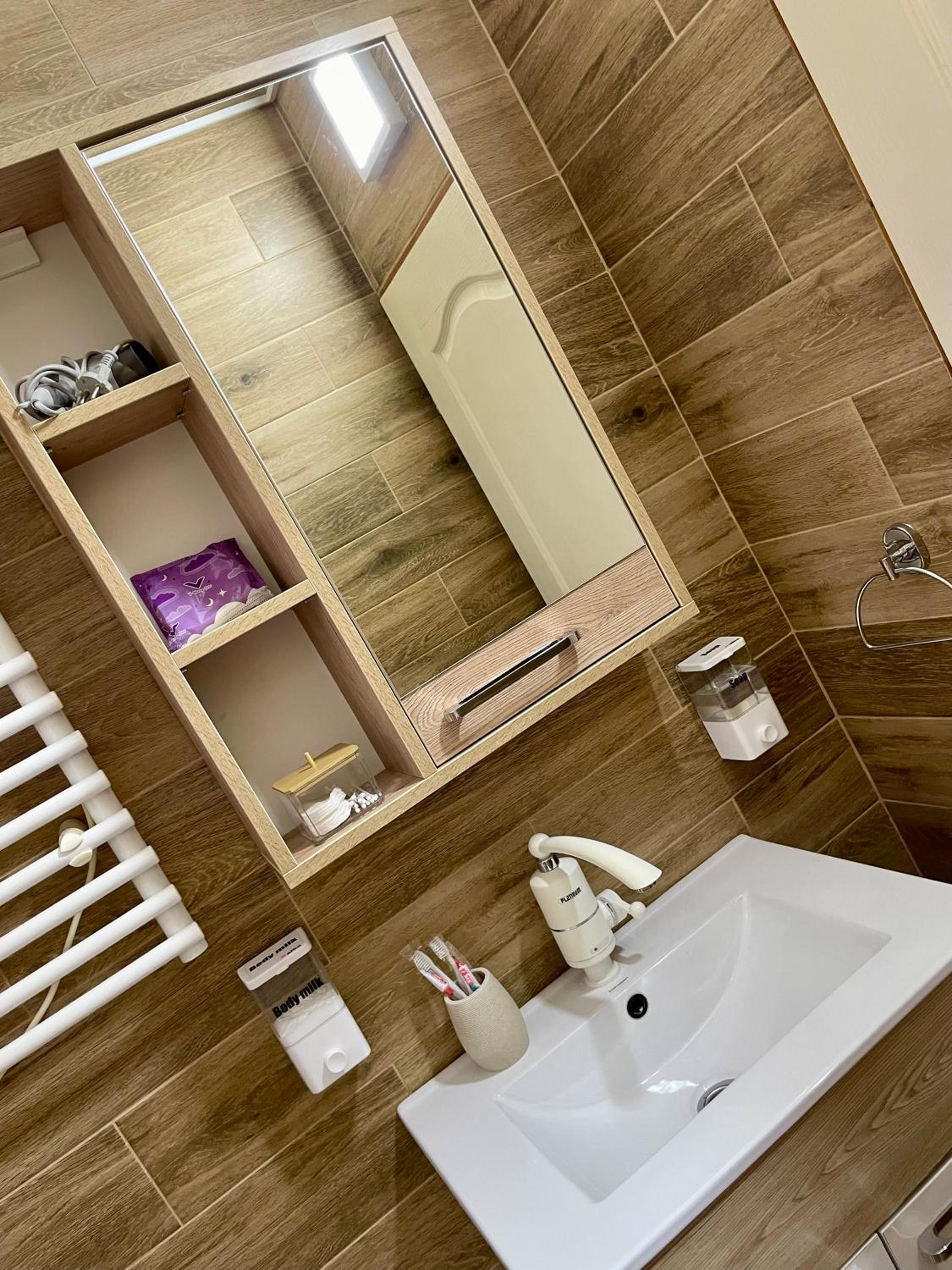 Airport Apartments Alexandra