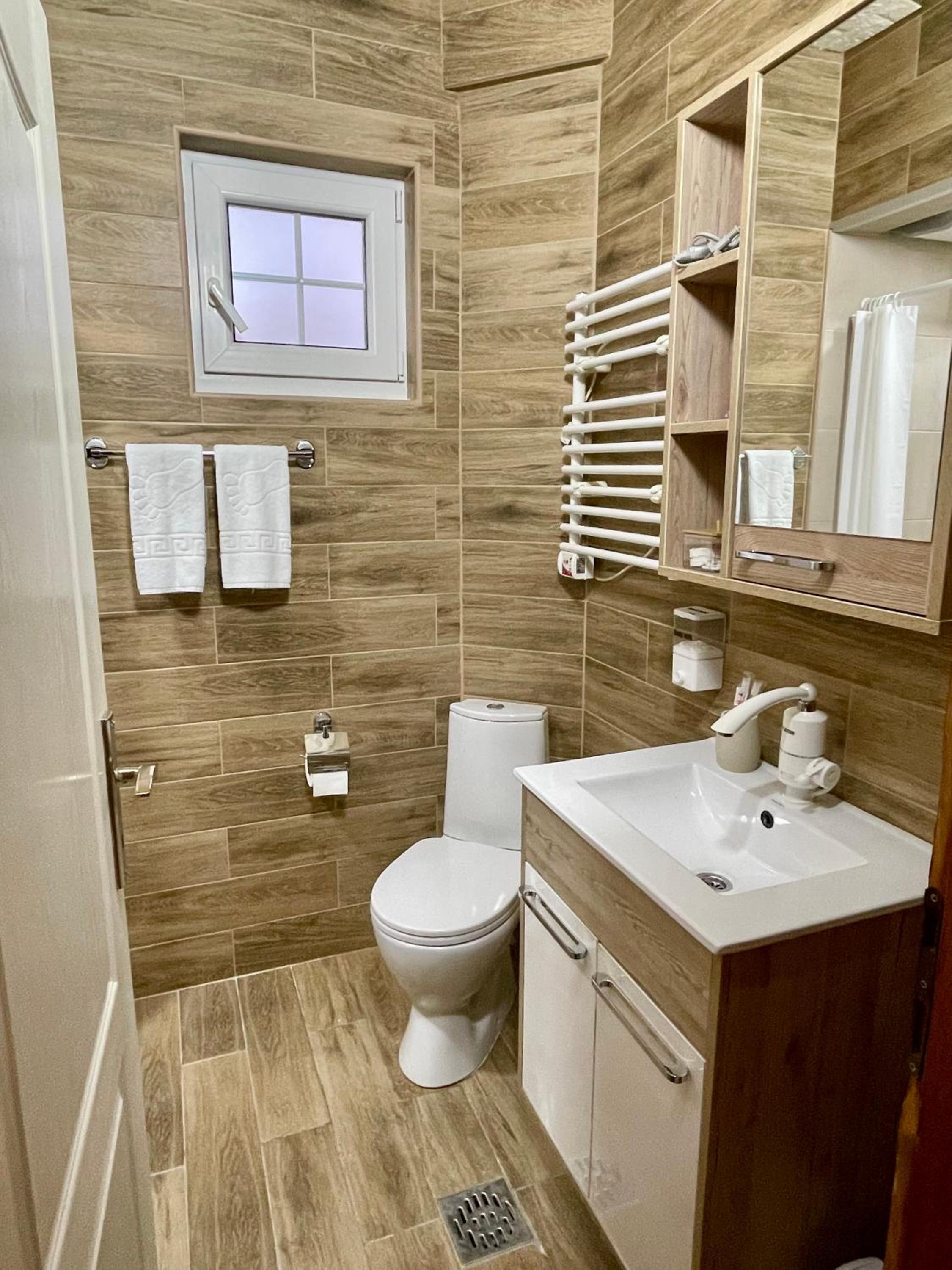 Airport Apartments Alexandra