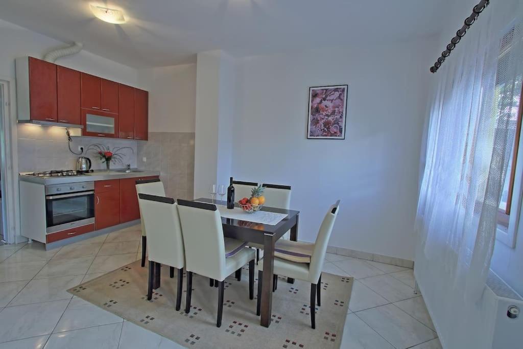 Apartman Humac