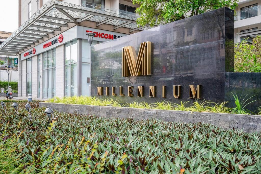 Millennium Apt-Balcony-Near D1-Netflix-Ivyhouse