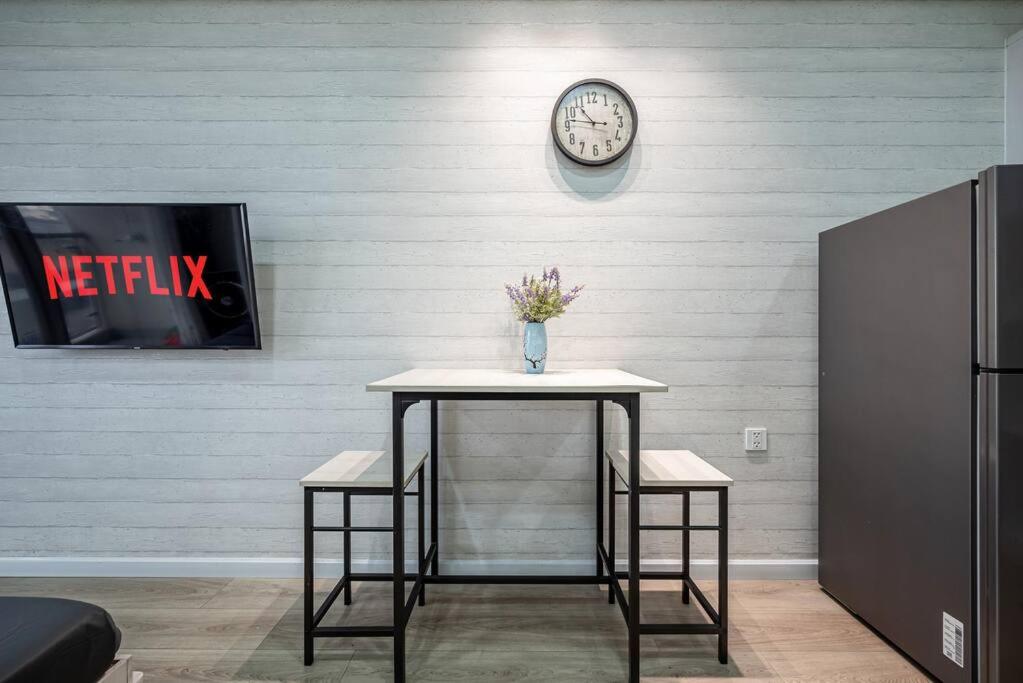 Millennium Apt-Balcony-Near D1-Netflix-Ivyhouse