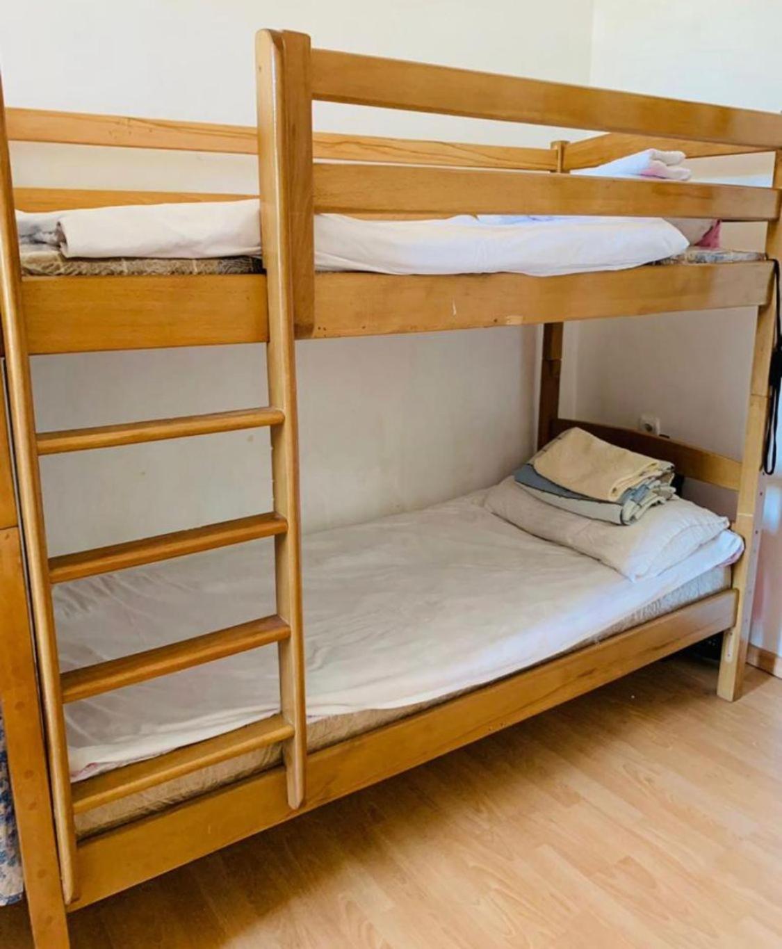 Daisy Hostel & Tour