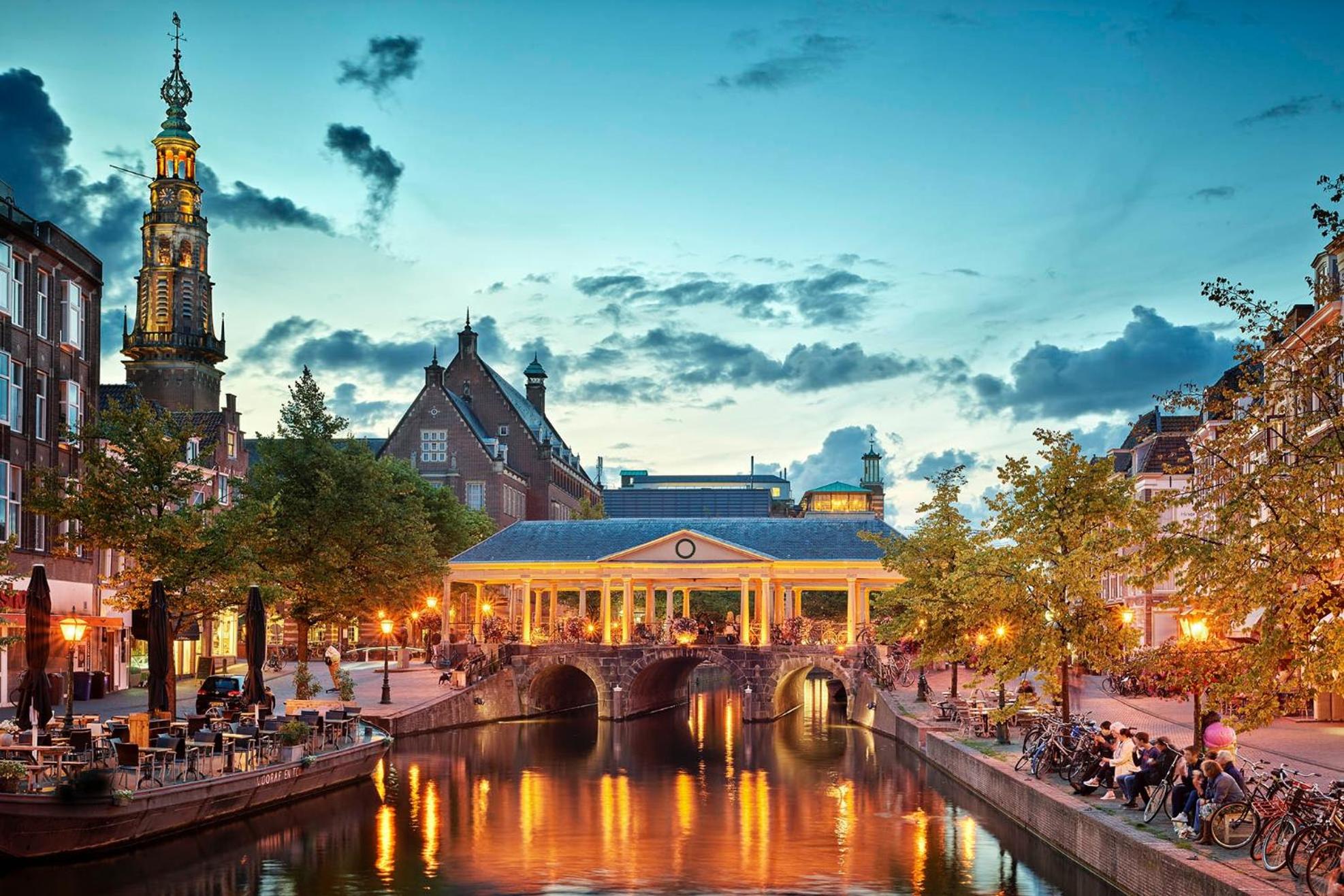 Leiden Vacations - Leiden City Centre Canal View or Terrace View Apartments - Property Image 1