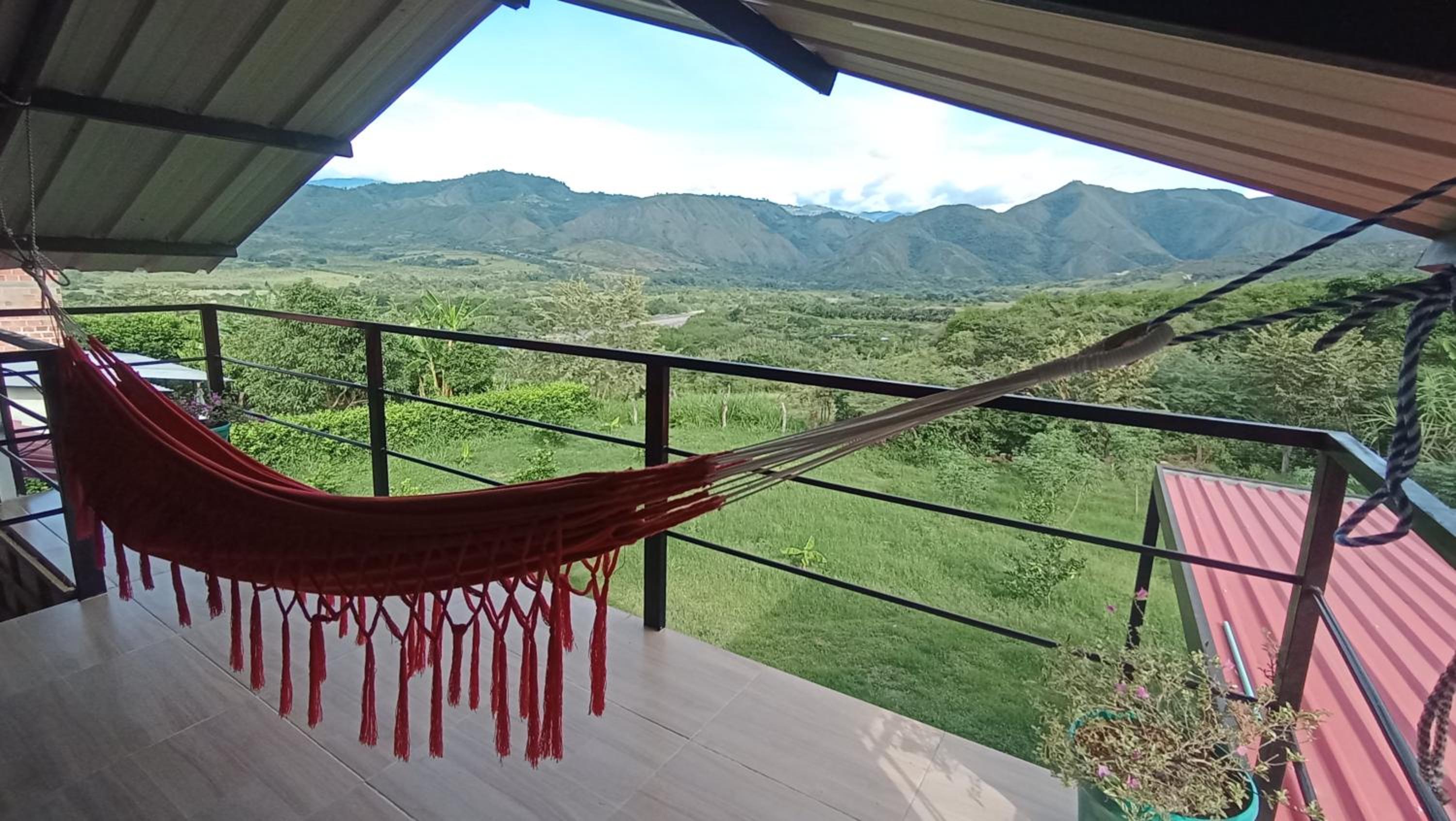 Casa Tipo Cabaña de Descanso En La Jagua Huila, Fresca Elegante