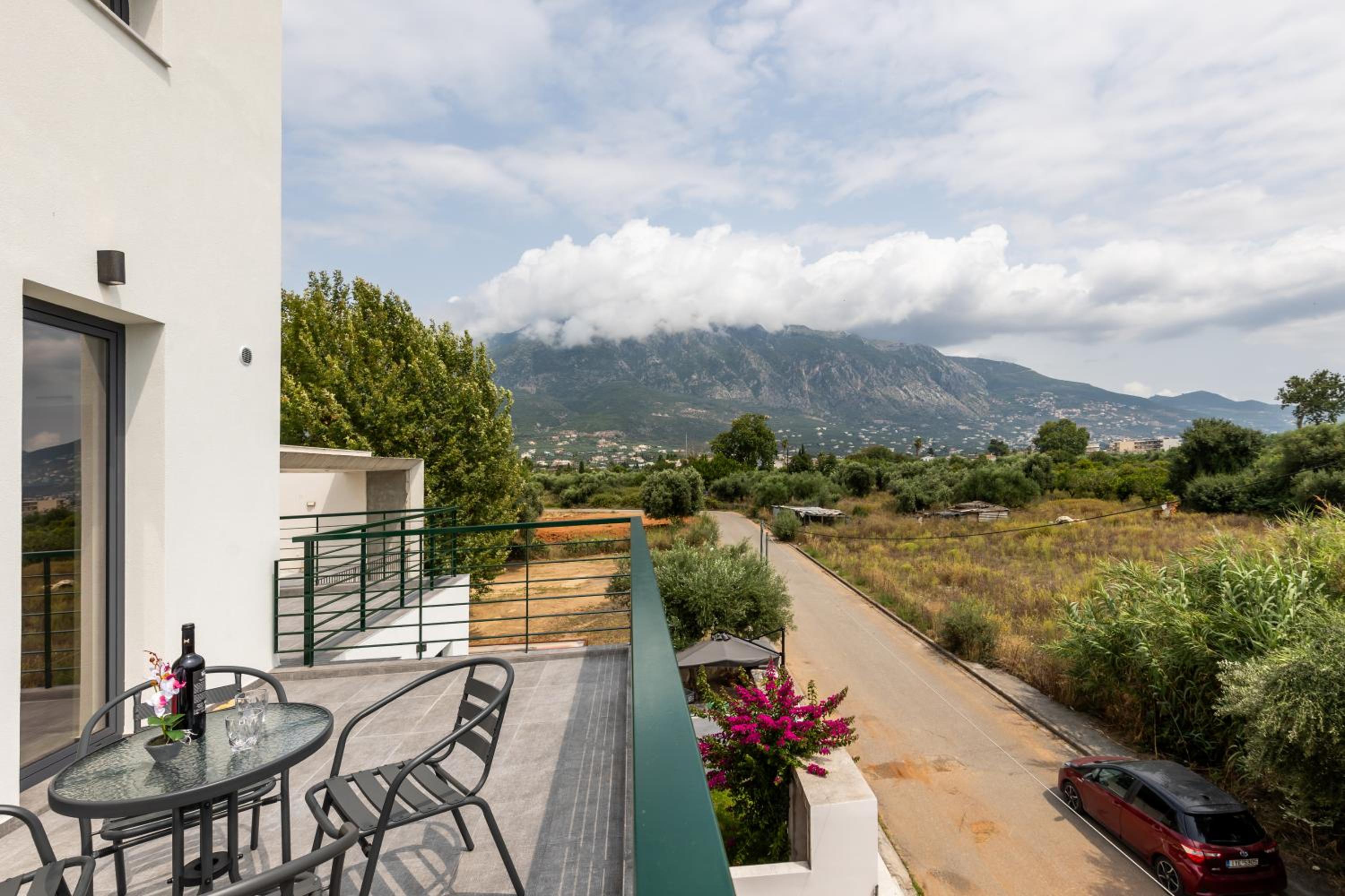 Pagani Green - Luxury Maisonette B2 photo 5