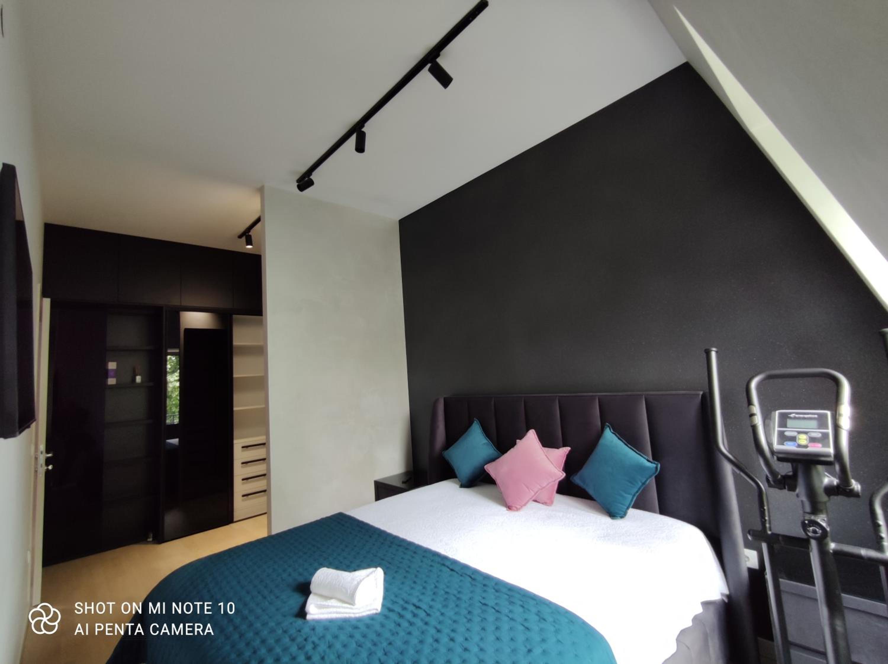 Luxury City Center Cetinje Apartment view 5
