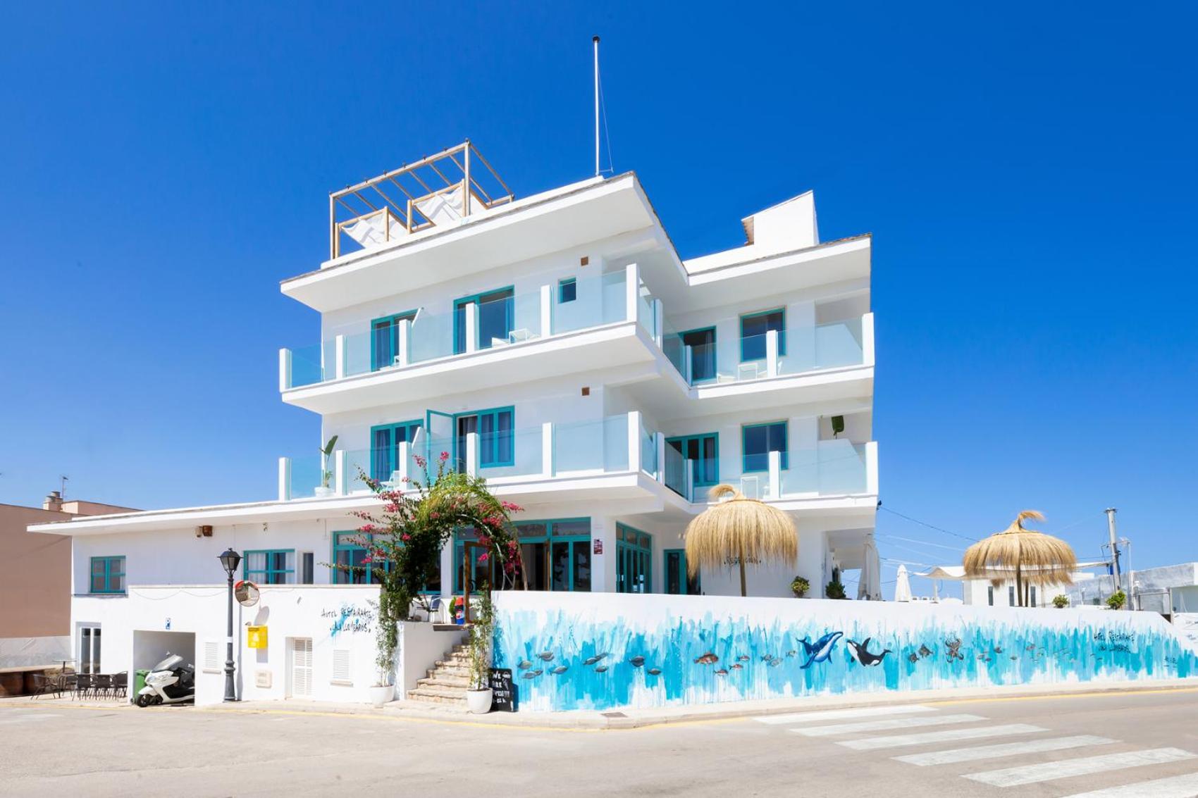Hostal Cala Llombards view 4