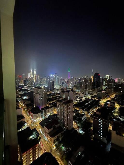 Chambers Residence by Fantastic, Balcony KLCC View