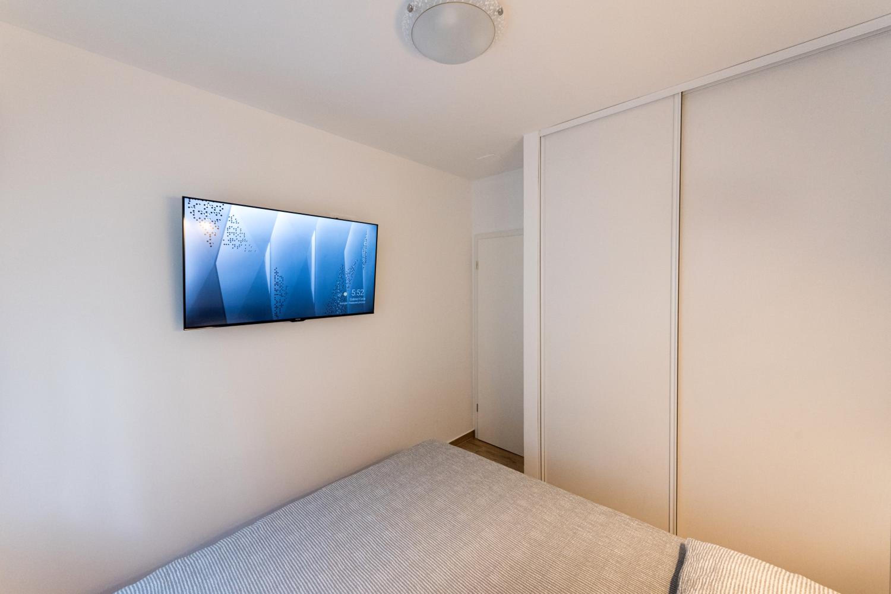 Modern apartment next to the fortress view 5