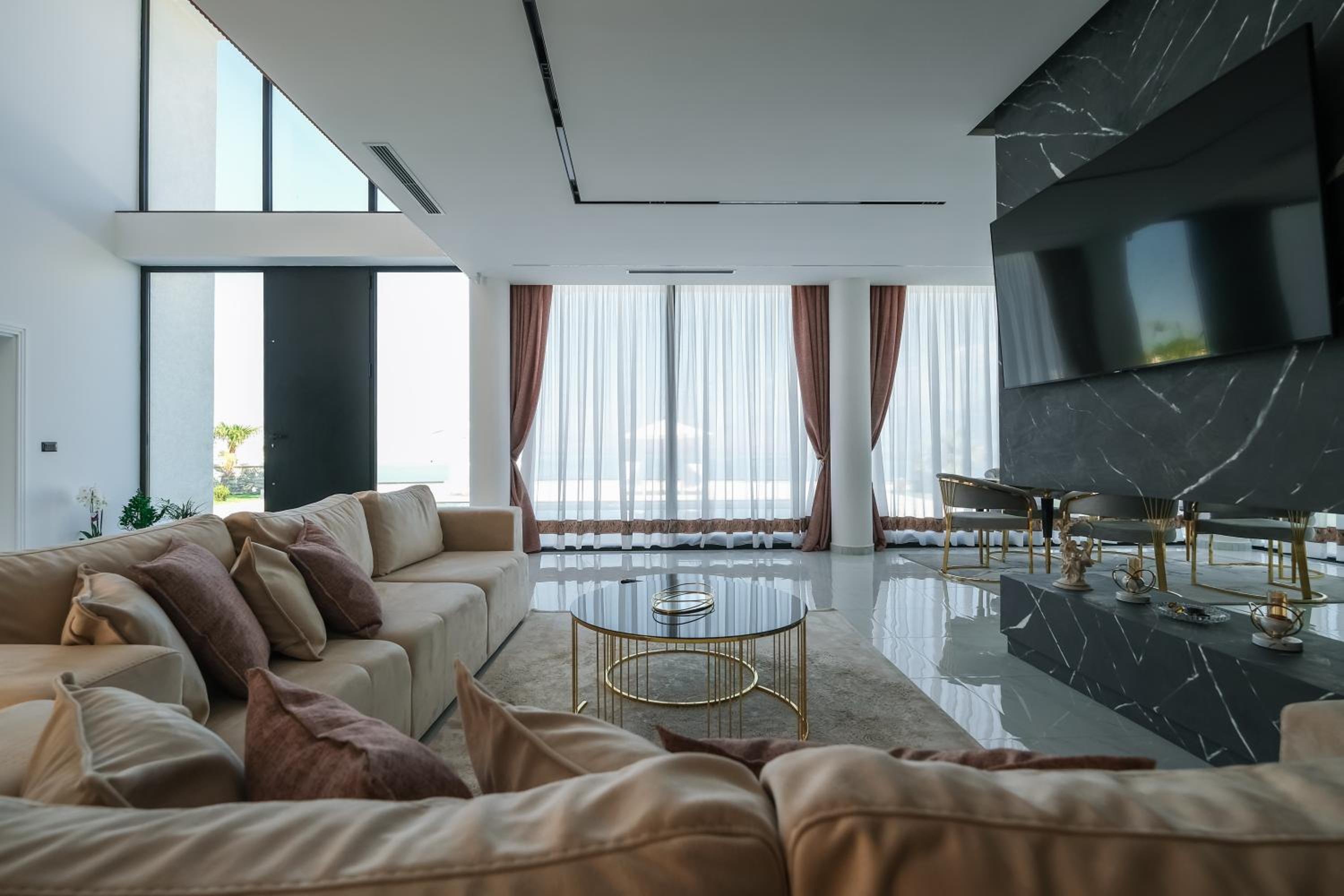The Panoramic Villa by PikHost