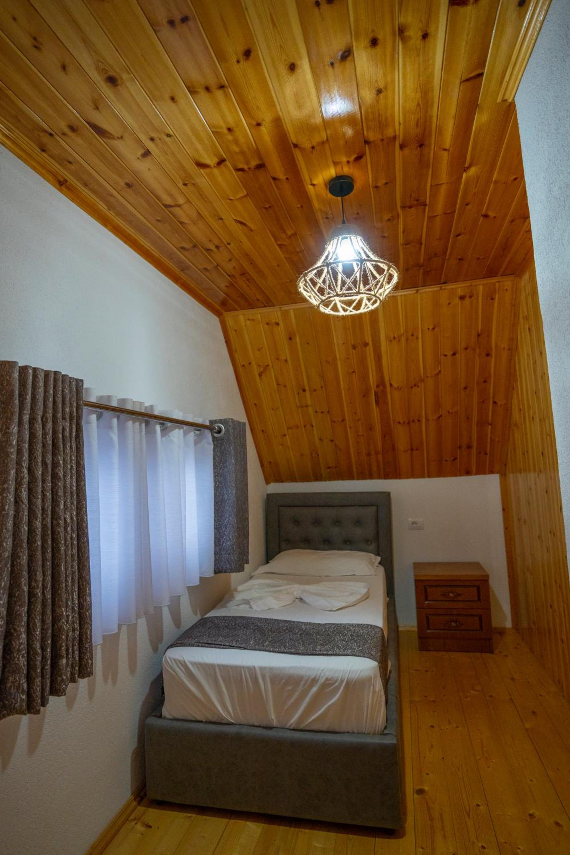 Vila Alpini Lepushe