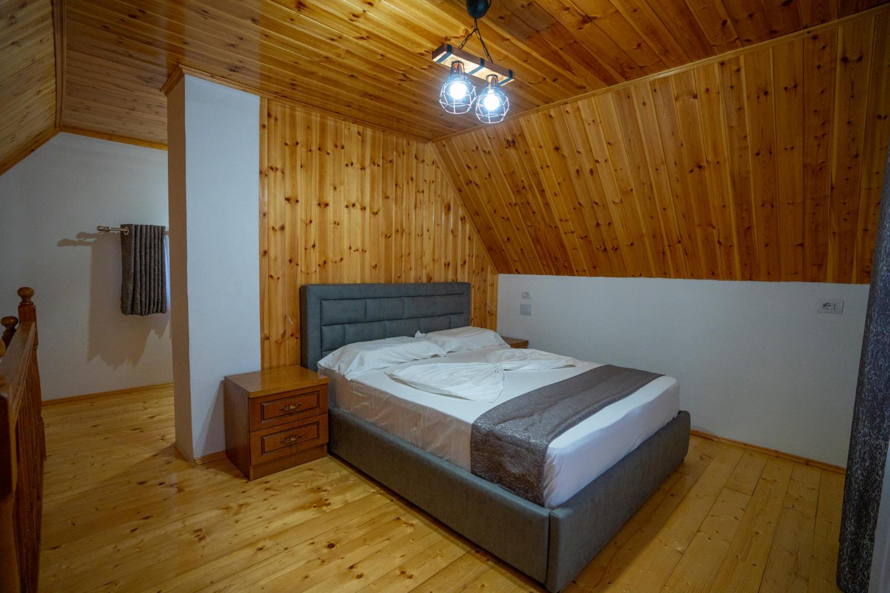 Vila Alpini Lepushe