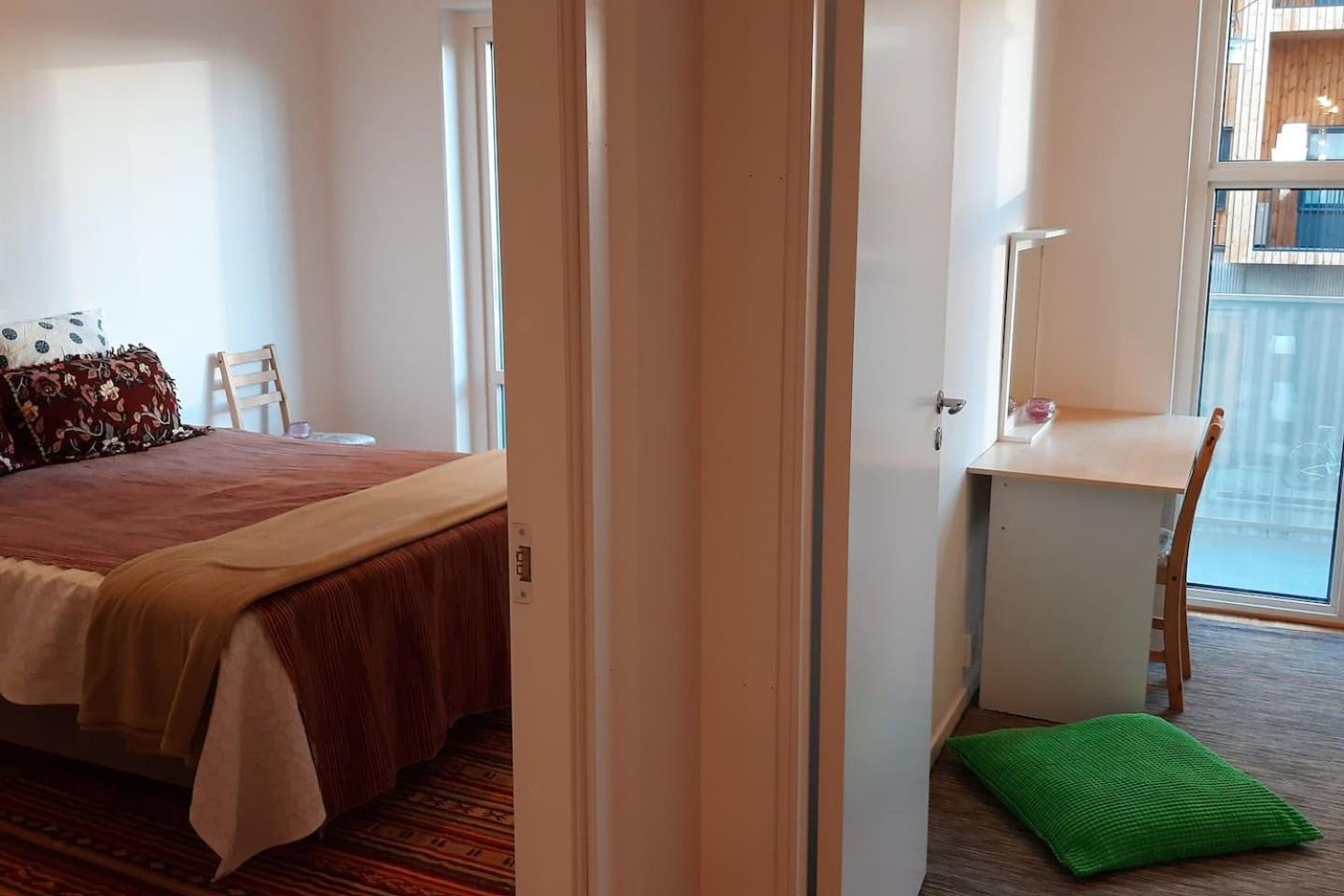 Photo 10