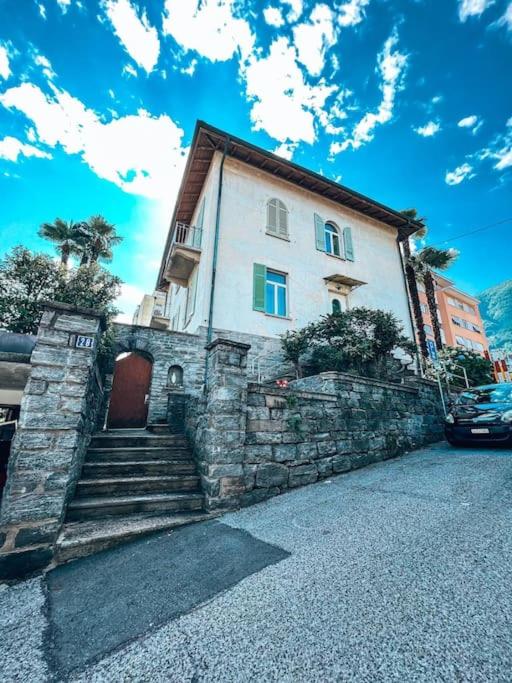 Appartamento in villa antica a pochi passi dal lago