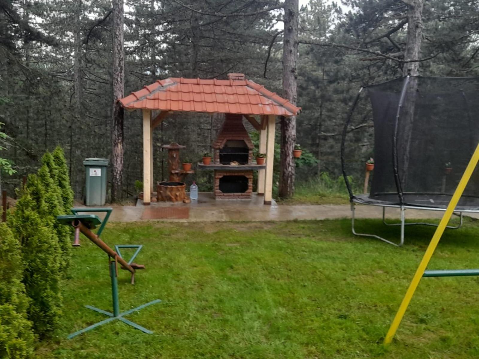 Photo 18