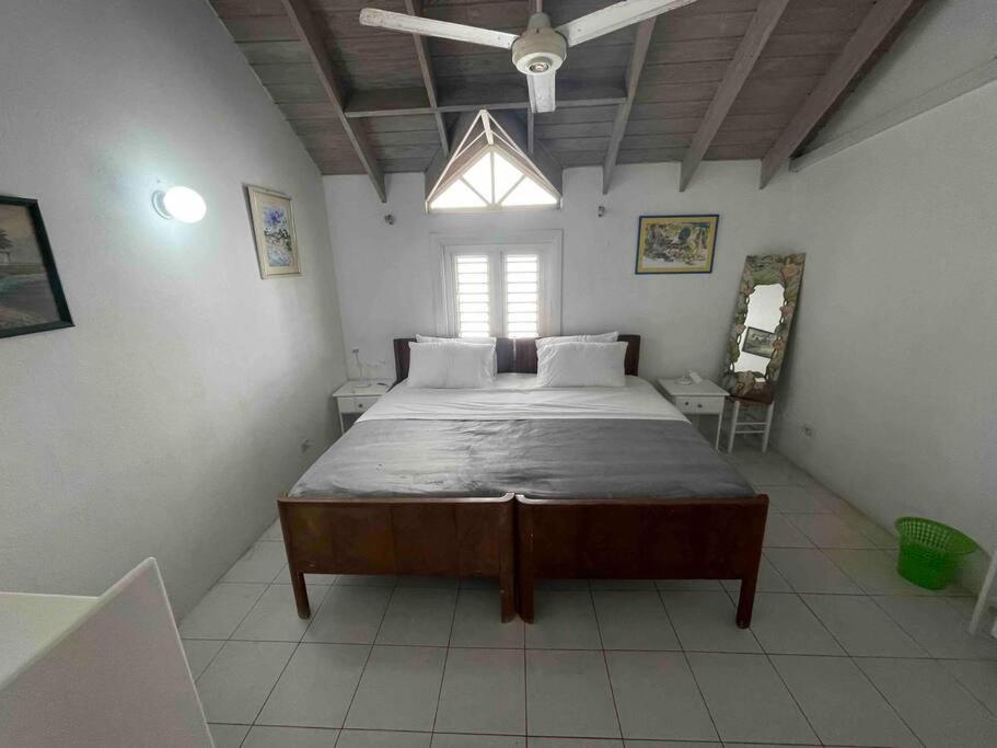 Charleston Beach House Barbados