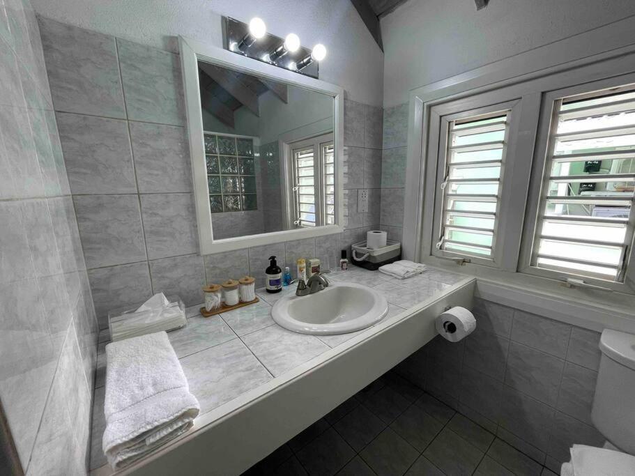 Charleston Beach House Barbados